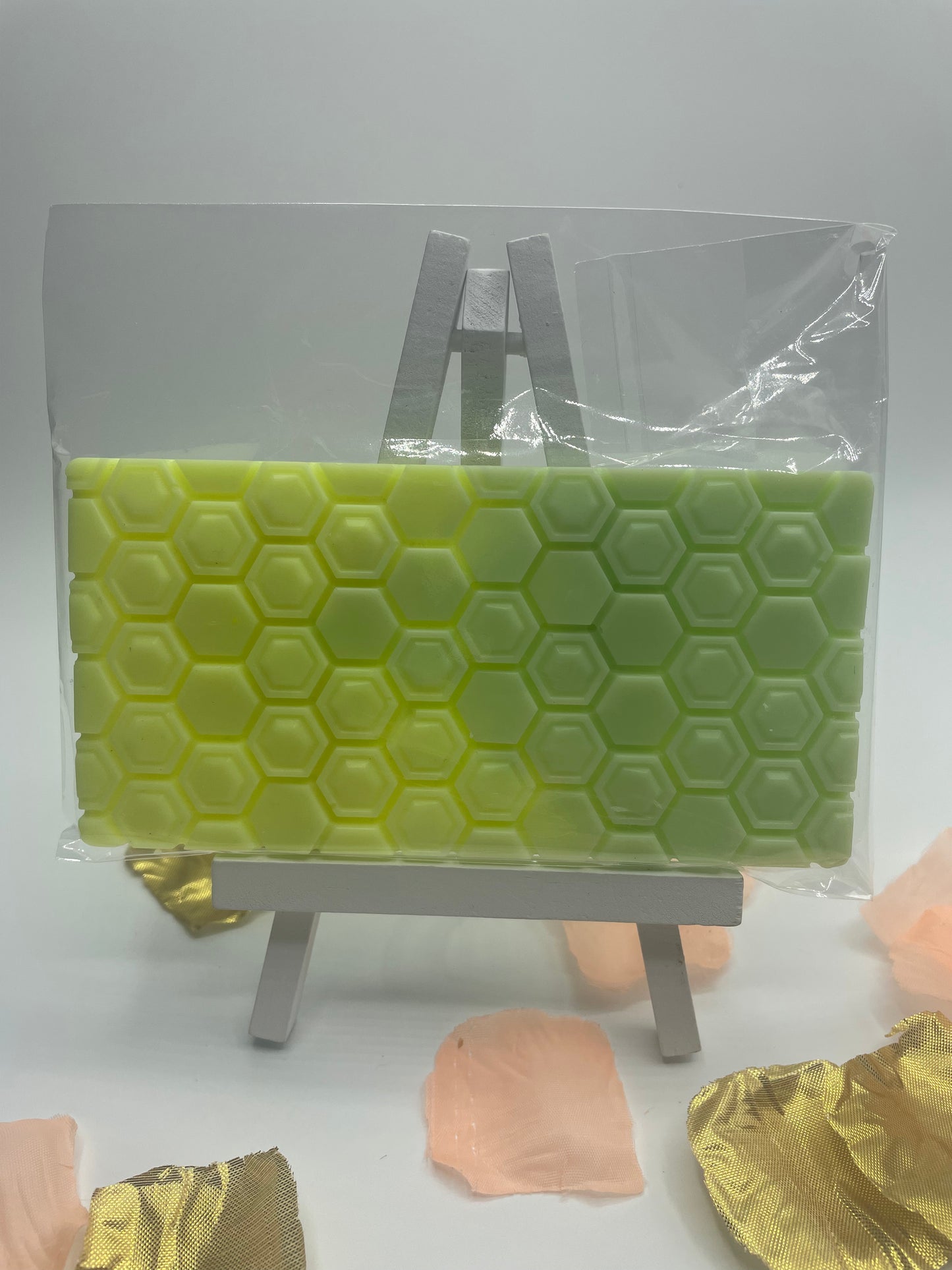 Honeycomb wax melt bar