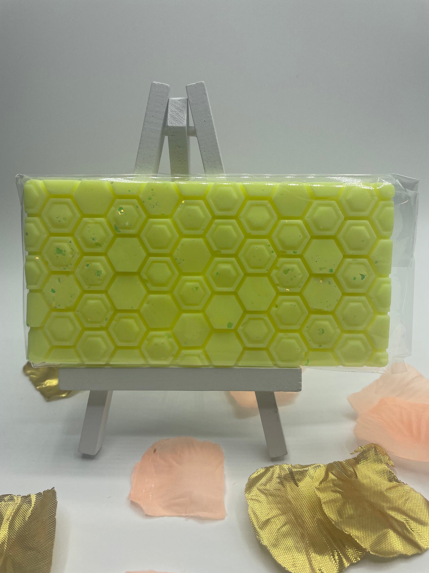 Honeycomb wax melt bar